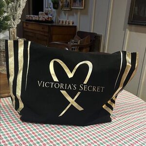 Y2K Victoria's Secret Weekender Bag